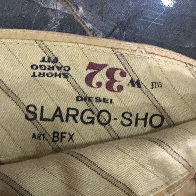 DIESEL CARGO SHORTS - HALO10.