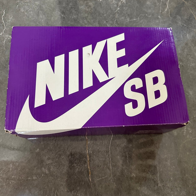 NIKE SB SB ZOOM BLAZER LOW GT - HALO10.