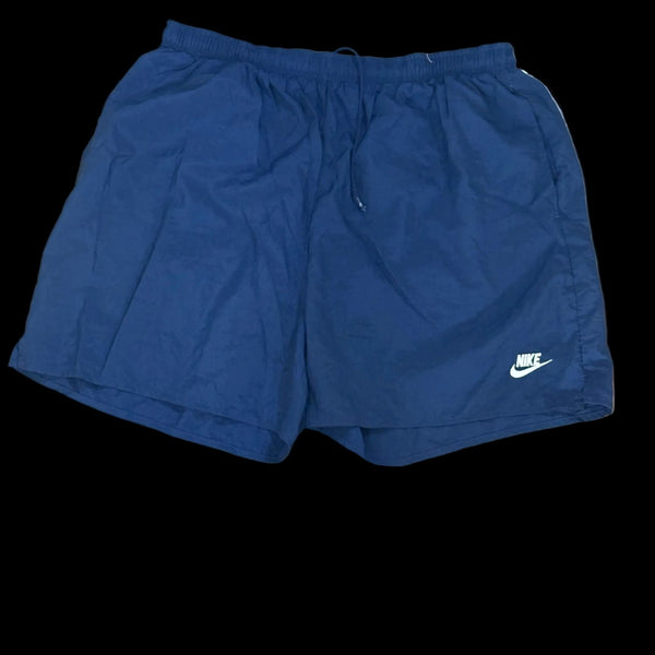 Nike shorts - HALO10.